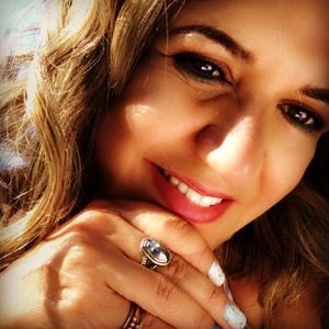 Meet your Posher, Elisangela